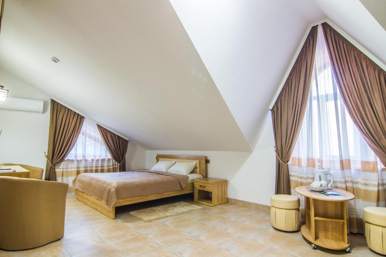 Мисливець В Комплексі "Сокіл" Hotel Susk Екстериор снимка
