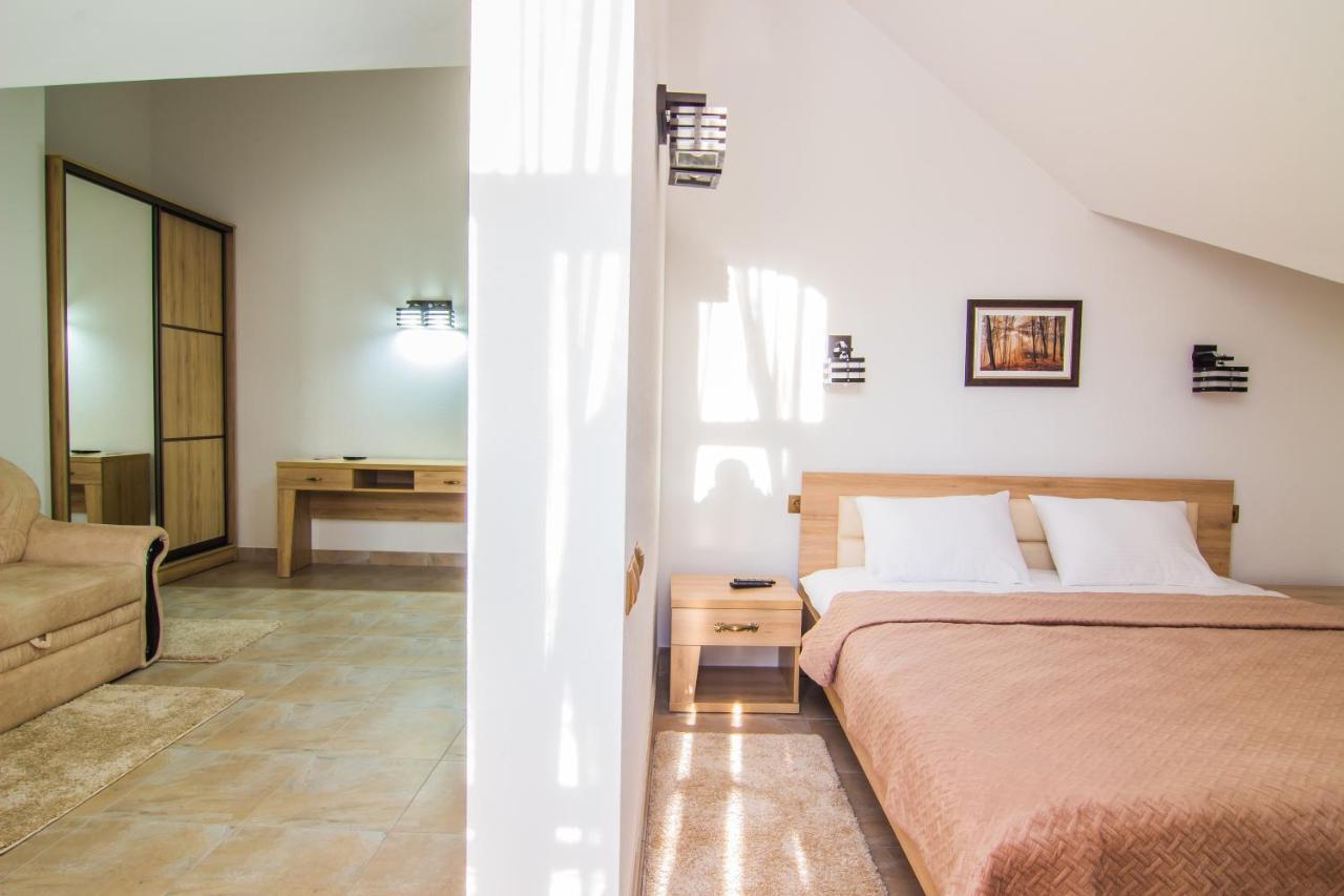 Мисливець В Комплексі "Сокіл" Hotel Susk Екстериор снимка