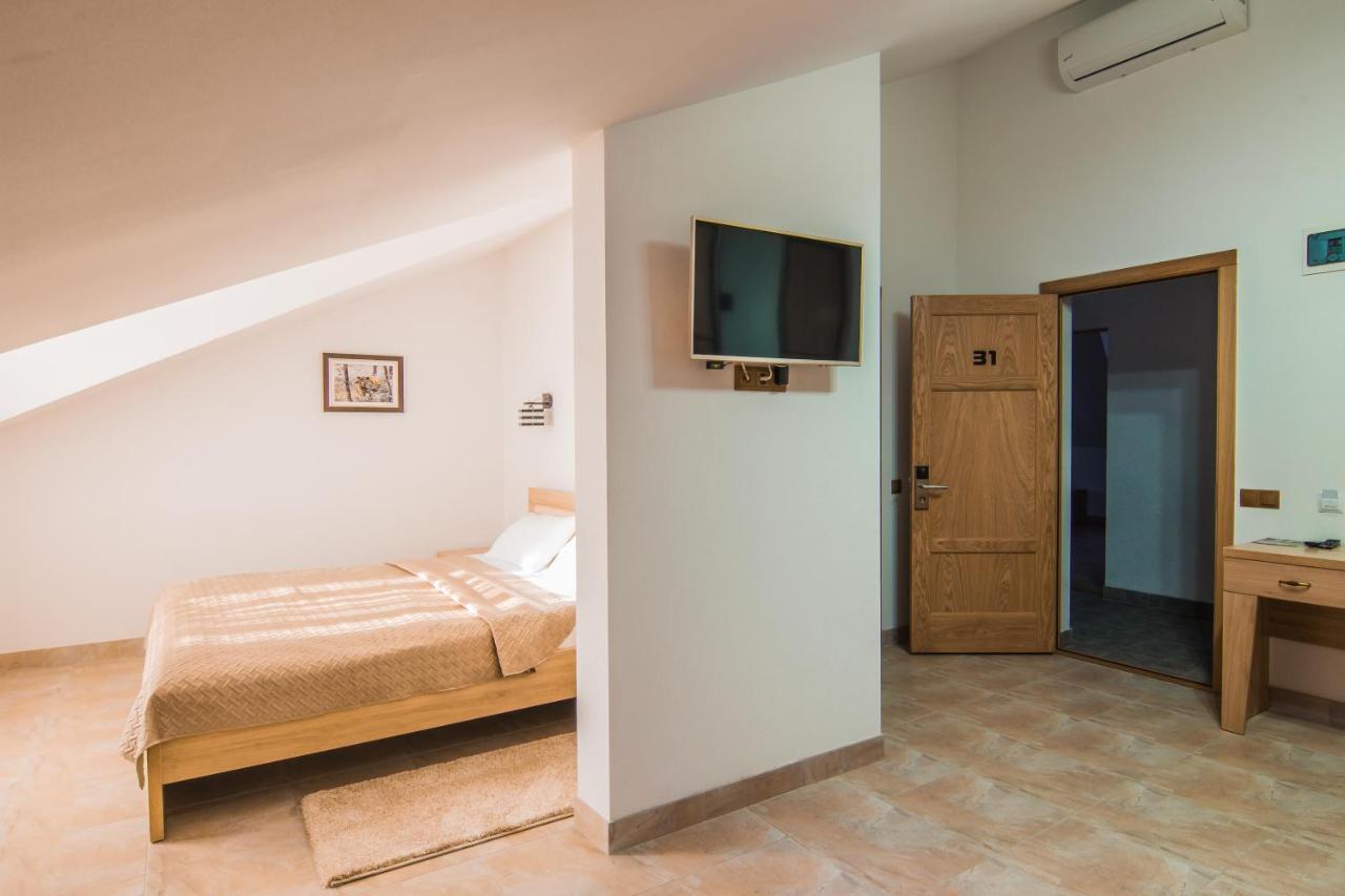 Мисливець В Комплексі "Сокіл" Hotel Susk Екстериор снимка